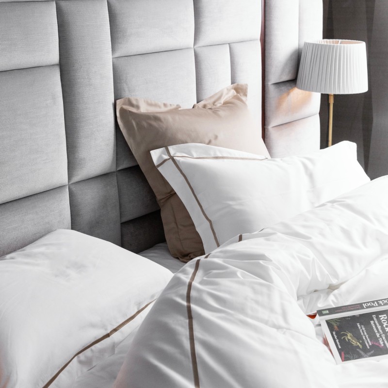Hotelbettwäsche aus reinem Baumwollsatin
