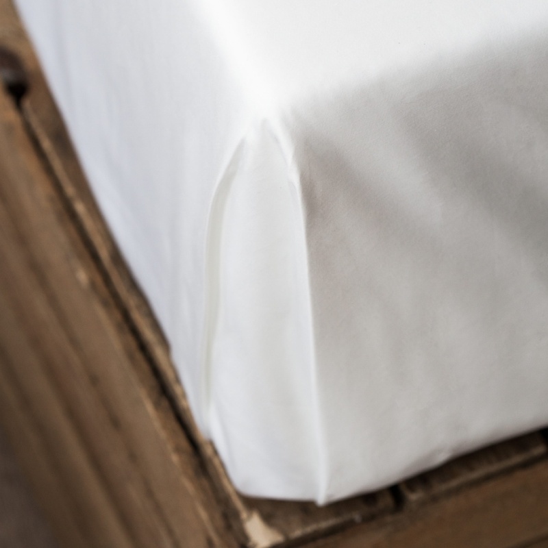 Klassisches weißes Bettlaken 300x300 aus edler Baumwolle in 5-Sterne-Hotelqualität